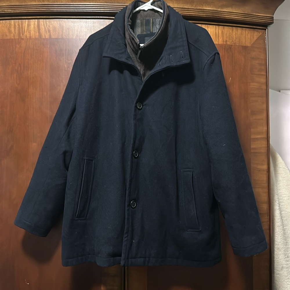 Men’s XL London fog short wool coat dark blue with brown. Used great condition!